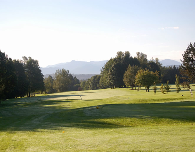 Spielbahn Golfclub Beuerberg Loch 1 Foto